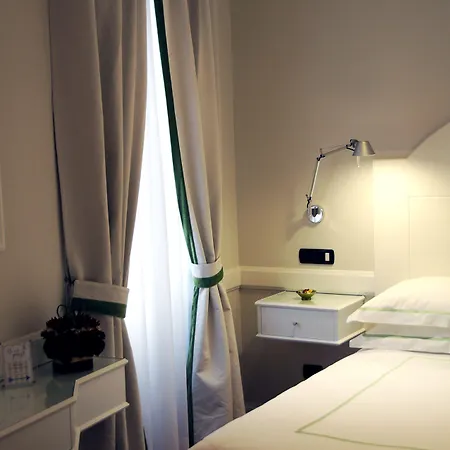 Fontana Di Trevi Gæstehus