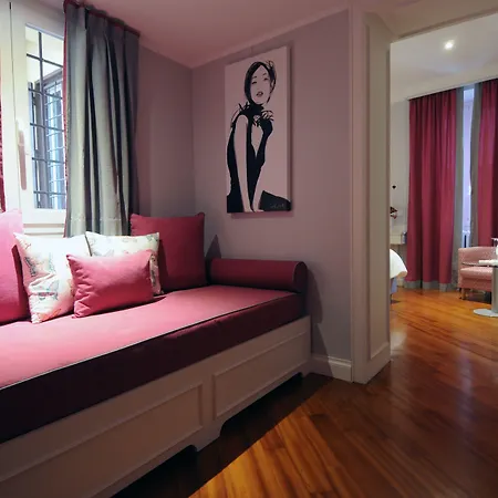 Fontana Di Trevi 4* Rom