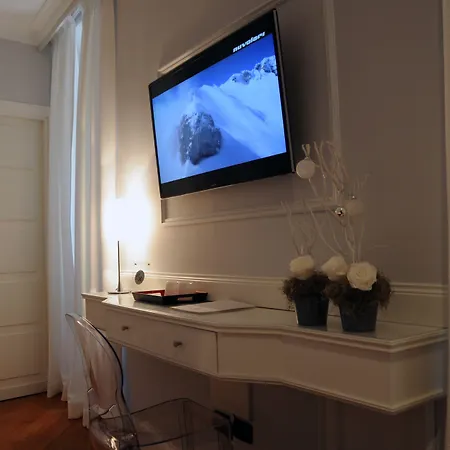 Fontana Di Trevi Gæstehus