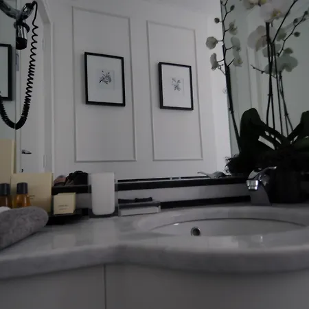 Fontana Di Trevi Gæstehus